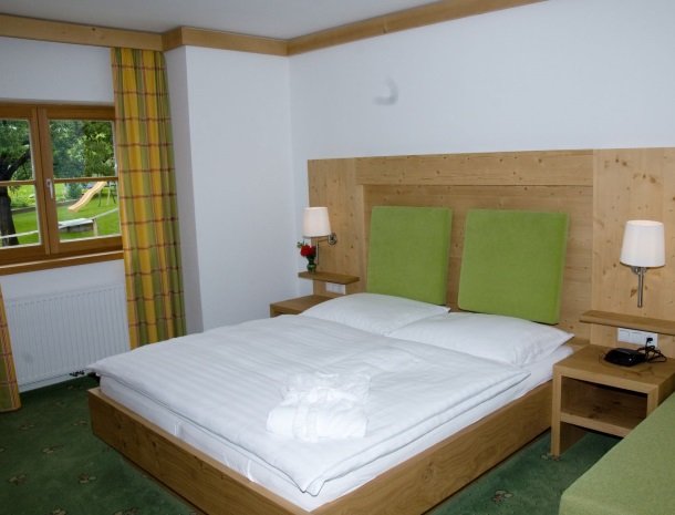 tierwarthof-fieberbrunn-appartement-slaapkamer-bed.jpg