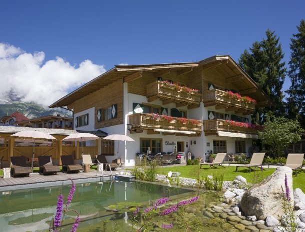 alpenpension-claudia-ellmau-tirol-vooraanzicht.jpg