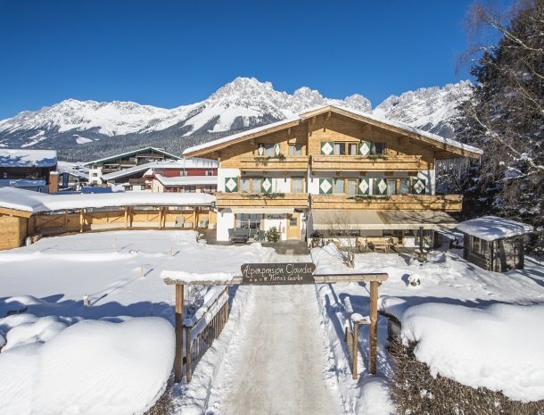 alpenpension-claudia-ellmau-tirol-winter.jpg