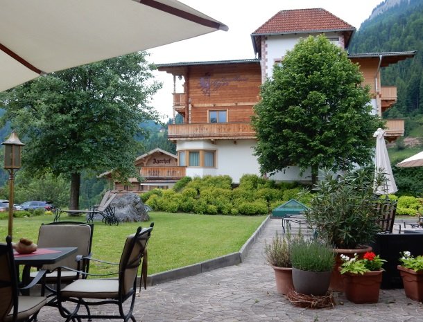 landhaus-ager-söll-tirol.terras hotel.jpg