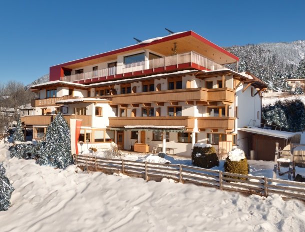hotel-bergkranz-mieders-tirol-winter.jpg