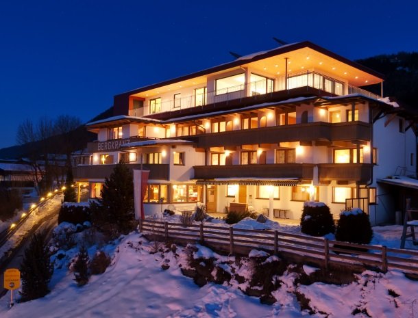 hotel-bergkranz-mieders-tirol-avond-winter.jpg