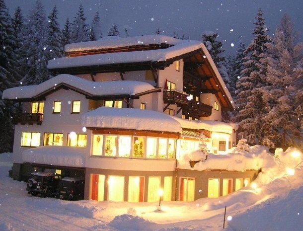 hotel das waldheim-salzburgerland-winter-avond.jpg