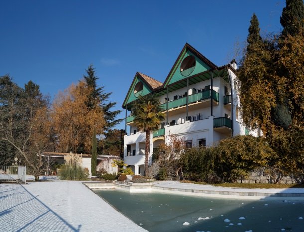 hotel-pension-verdorfer-merano-winter.jpg