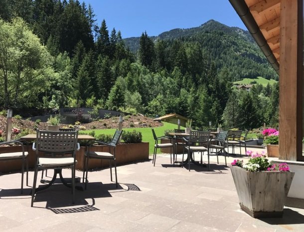 hotel-arnaria-ortisei-trentino-terras.jpg