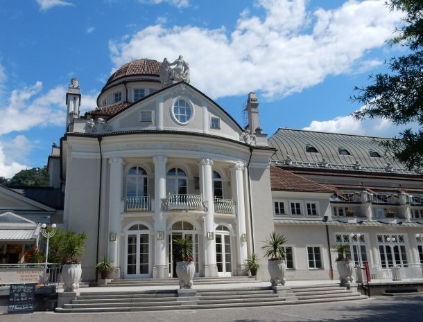 merano-trentino-kurhaus.jpg