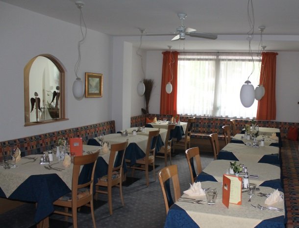 hotel-gruberhof-merano-restaurant.jpg