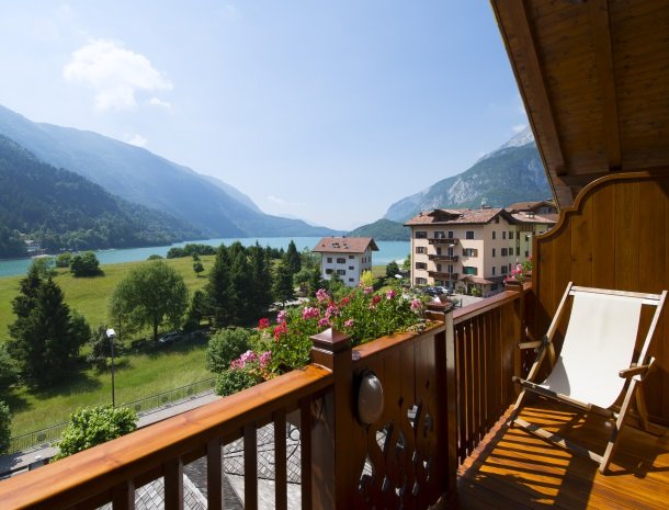 hotel-du-lac-molveno-balkon.jpg