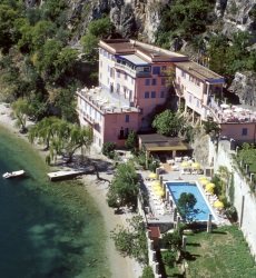 hotel-villa-romantica-limone-sul-garda-gardameer.jpg