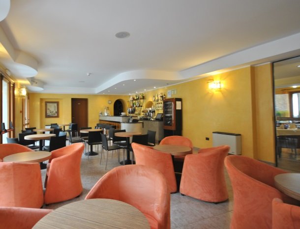 hotel-gallo-tignale-gardameer-italie-bar.jpg