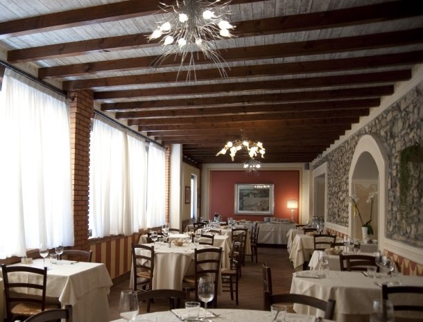 villa-gradoni-franciacorta-restaurant.jpg