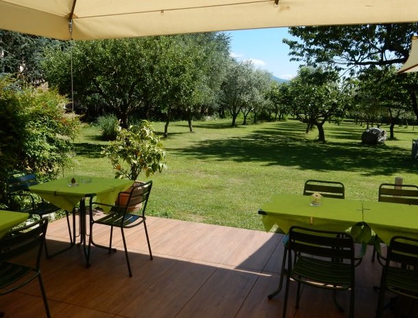 agriturismo-ca-del-lago-comomeer-terras-tuin.jpg