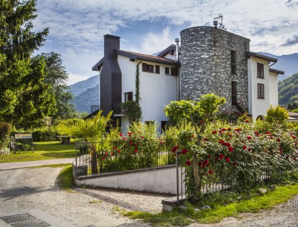 agriturismo-ca-del-lago-comomeer-lombardije-voorkant.jpg