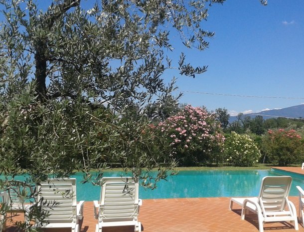 podere-san-giusto-toscane-agriturismo-zwembad.jpg