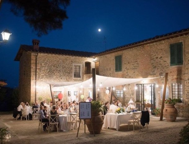 podere-san-giusto-toscane-agriturismo-diner.jpg