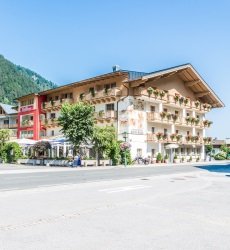 hotel-romerhof-fuschandergrossglockner-zomer.jpg