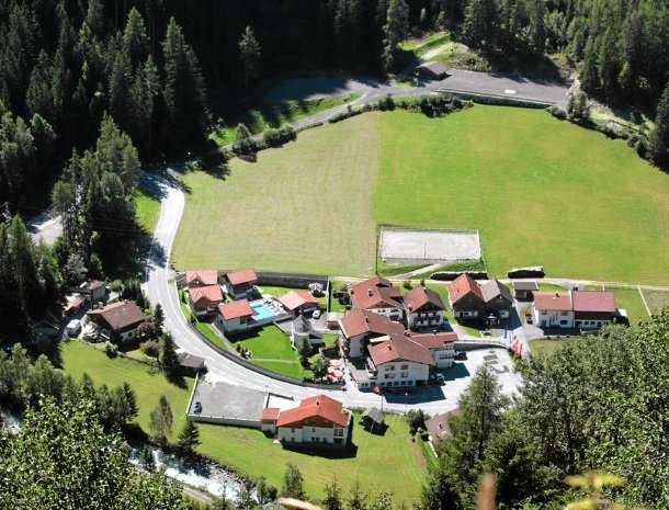 hotel-wiese-pitztal-st-leonhard-overzicht.jpg