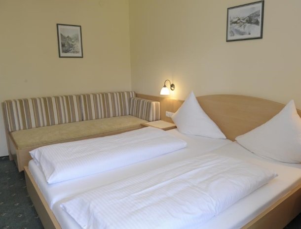 stofflerwirt-stmichaelimlungau-3-persoonskamer.jpg