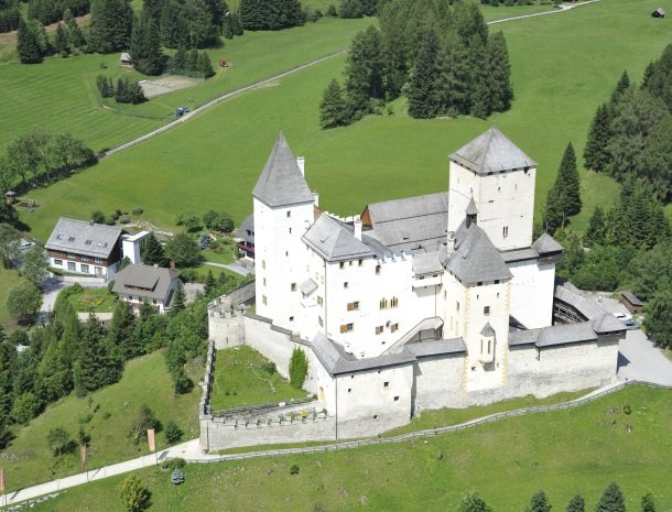 burcht-mauterndorf-salzburgerland-oostenrijk.jpg