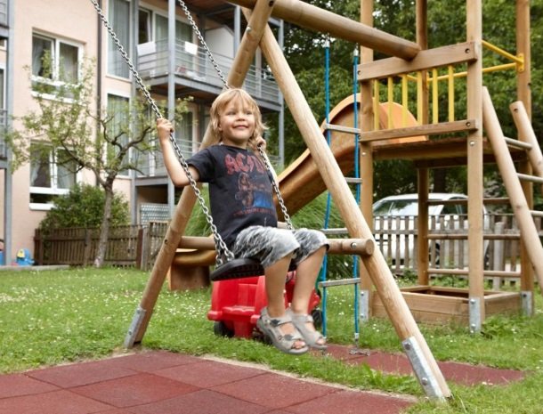 hotel-zur-post-dobriach-speeltuin.jpg