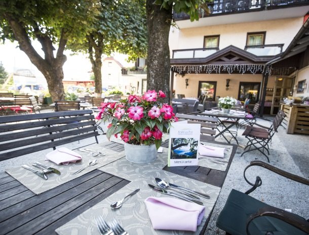 hotel-zur-post-dobriach-terras.jpg