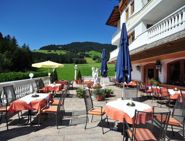 hotel-leamwirt-hopfgarten-tirol-terras.jpg