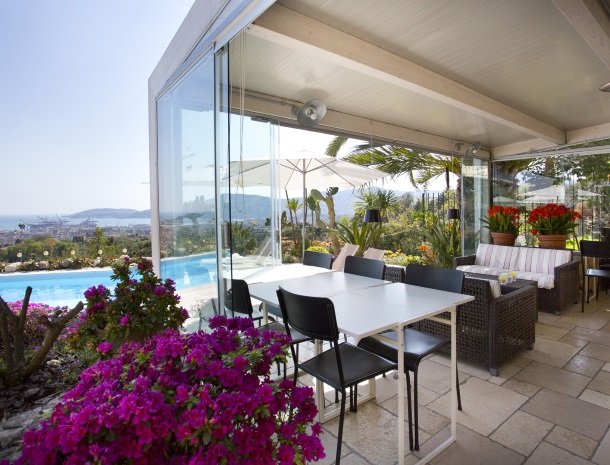 villa-amaranta-la-spezia-veranda.jpg