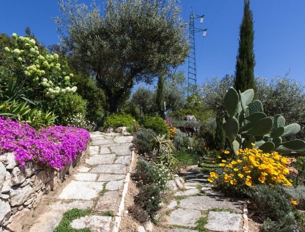 villa-amaranta-la-spezia-mediterrane-tuin.jpg