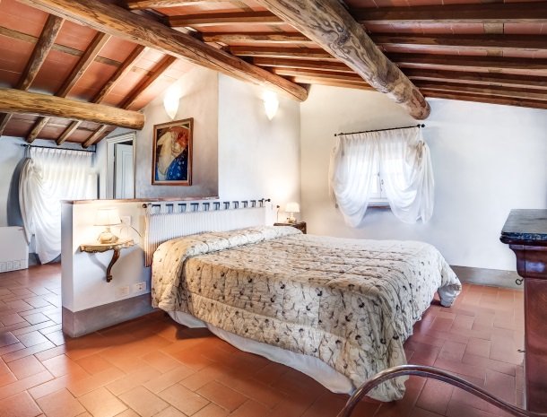 relais-del-lago-capannori-lucca-slaapkamer-deluxe.jpg