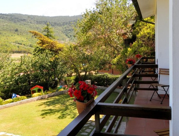 hotel-il-caminetto-portoferaio-kamer-balkon-tuin.jpg