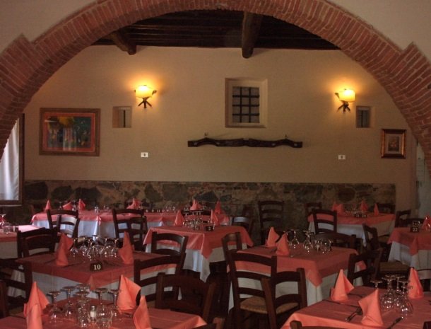 hotel-il-caminetto-portoferaio-restaurant.jpg