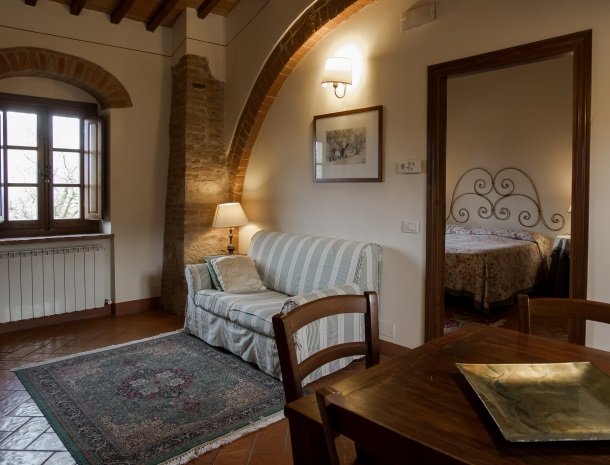 agriturismo-nobile-montepulciano-toscane-appartement-loggia-bank.jpg