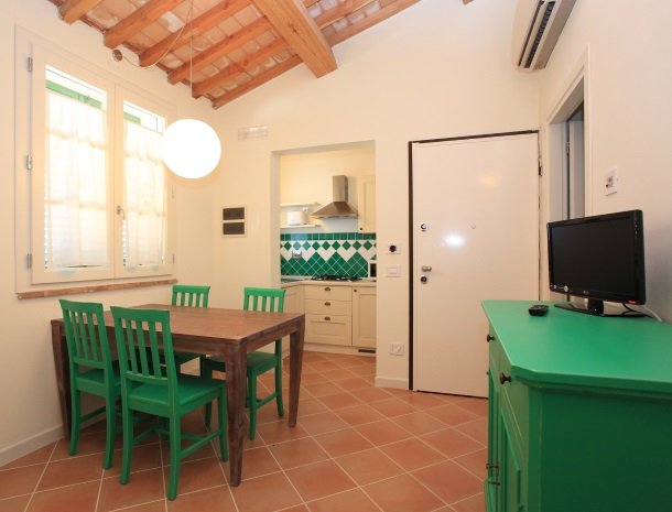 agriturismo-campallegro-cecina-appartement-smeraldo-keuken.jpg