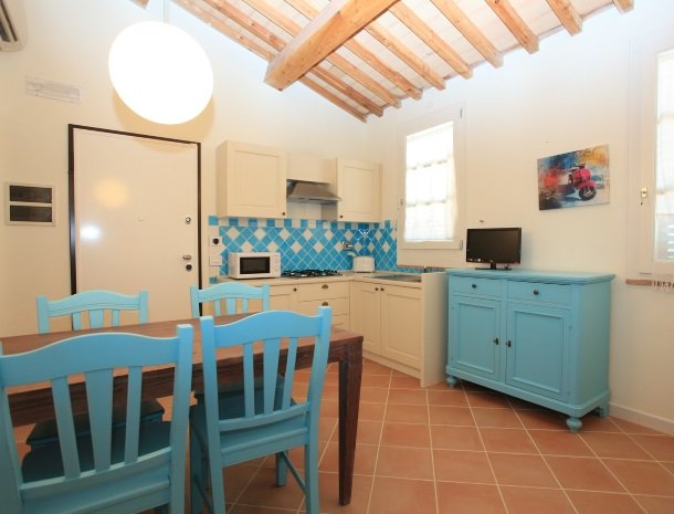 agriturismo-campallegro-cecina-appartement-ilturchese-keuken.jpg