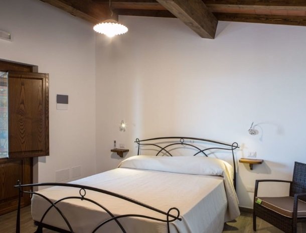 agriturismo-casetta-di-valentina-castiglione-della-pescaia-kamer.jpg