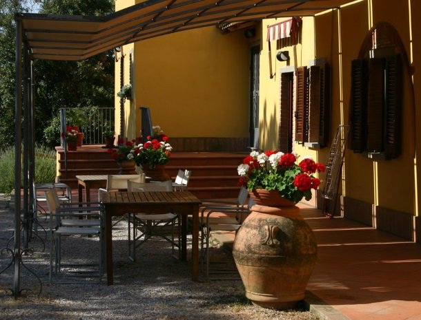 agriturismo-il-ghiaccio-suvereto-appartement-terras.jpg