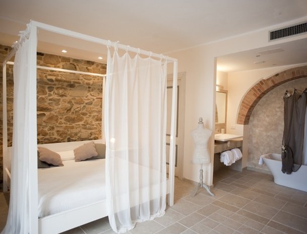 agriturismo-la-cianella-maremma-hemelbed.jpg