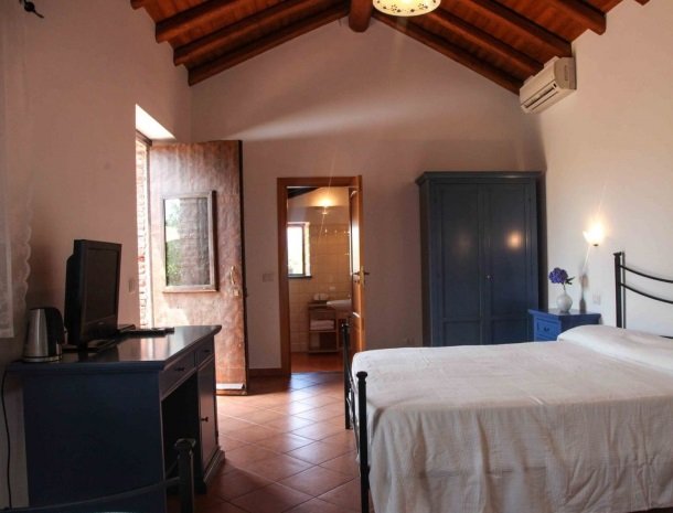 agriturismo-galea-riposto-sicilie-kamer.jpg