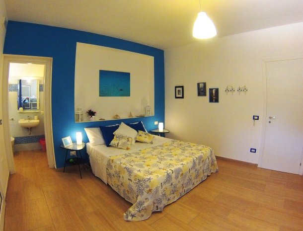 casa-azul-bed-and-breakfast-castellammare-del-golfo-kamer-orsa.jpg