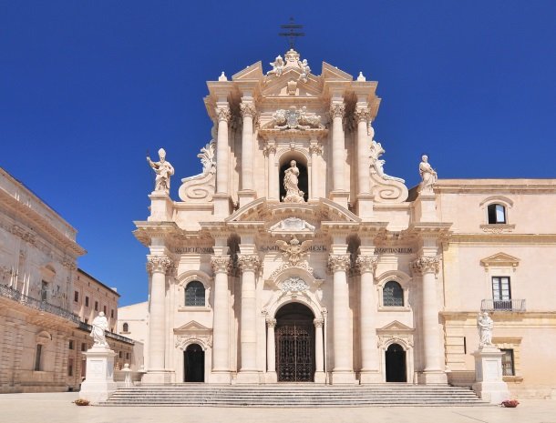 siracusa-duomo-barok-sicilie.jpg