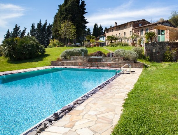 relais del lago toscane.jpg