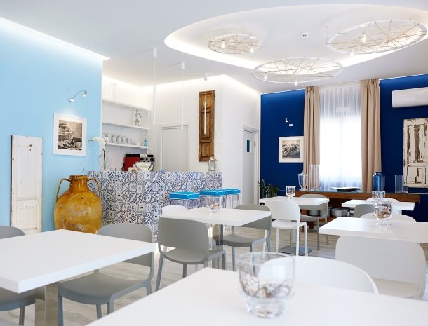 hotel-marina-di-petrolo-castellammare-del-golfo-lounge.jpg
