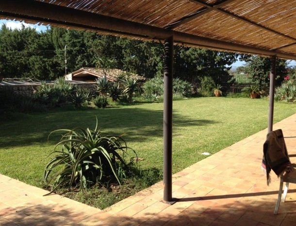 agriturismo-pozzo-di-mazza-siracusa-tuin-kamers.jpg