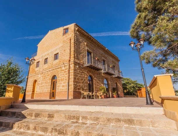 bed-and-breakfast-il-casale-di-federico-agrigento-huis.jpg