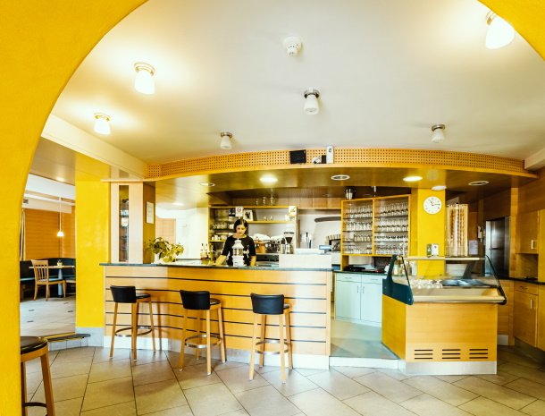 gasthof-stern-tiso-valdifunes-bar.jpg