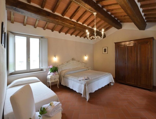 podere-san-giusto-toscane-slaapkamer-acht.jpg