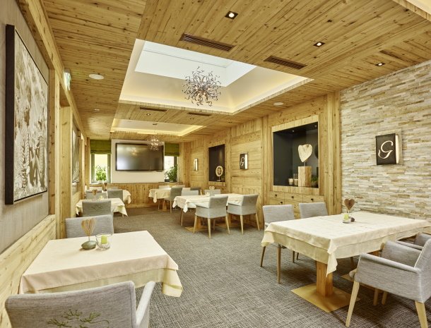 hotel-gundolf-pitztal-tirol-restaurant.jpg