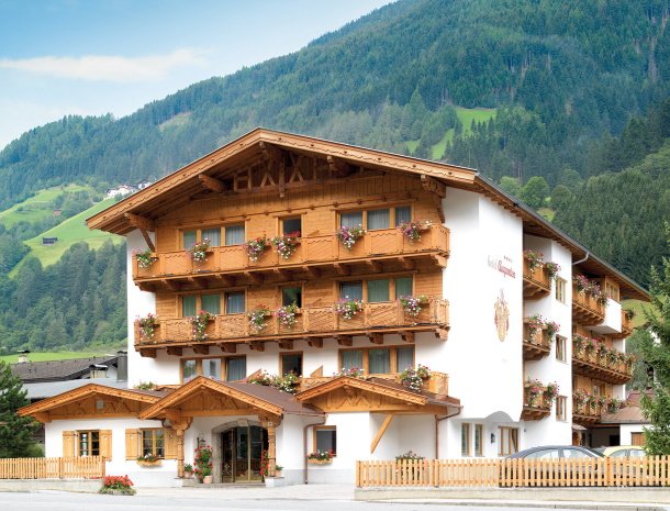 hotel-augarten-neustift im stubaital-tirol.jpg