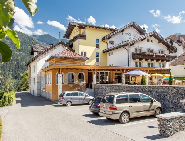 hotel-stefan-wenns-kinderhotel-tirol.jpg