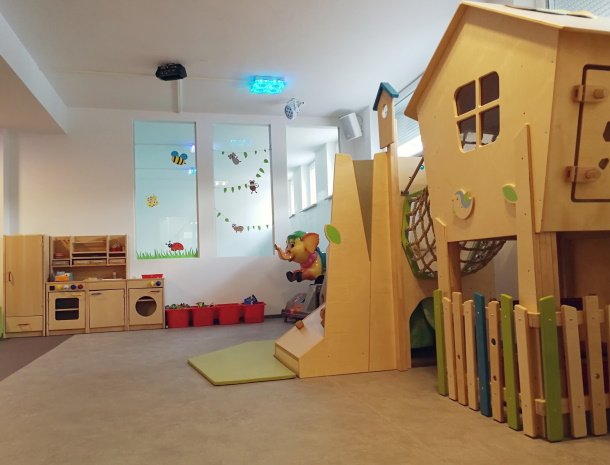 hotel-stefan-wenns-kinderhotel-speelkamer.jpg